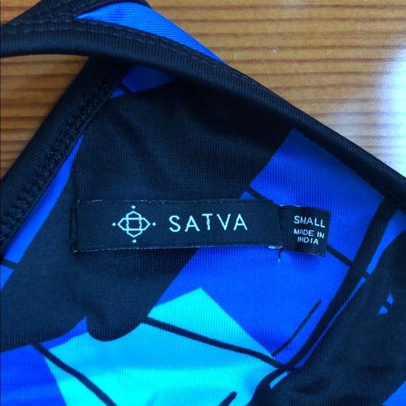 Workout tank top - Picture 3 of 3